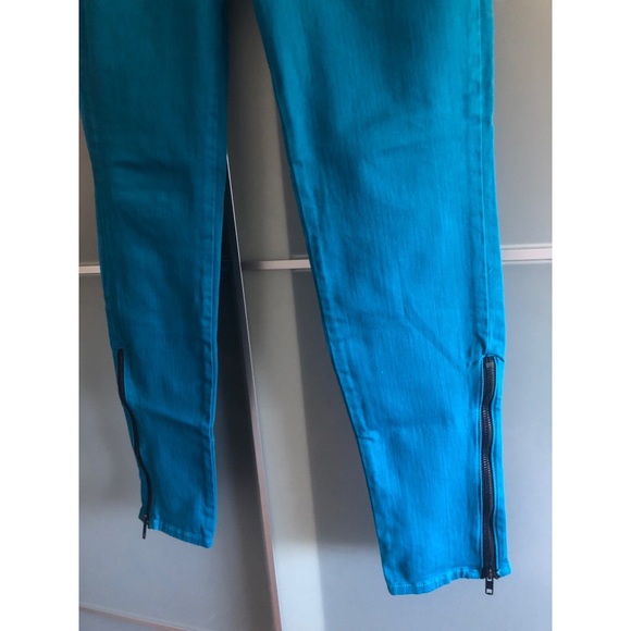 J Brand Skinny Jeans With Zippers at Ankle - Picture 5 of 10